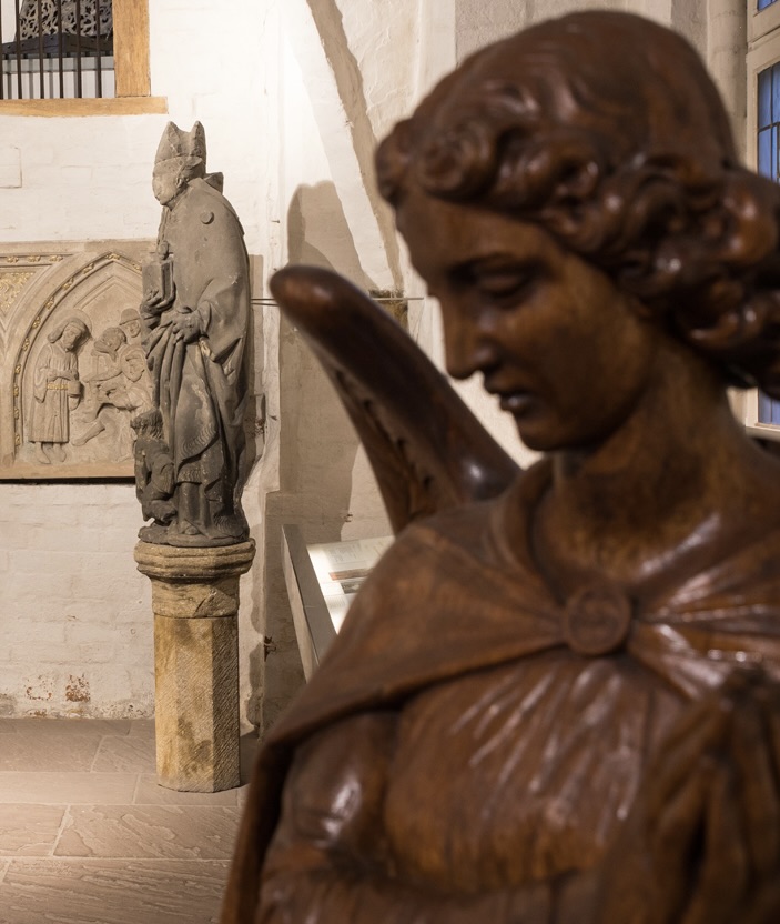 Beobachtungen im Eingangsbereich III: Der Herbst 2025